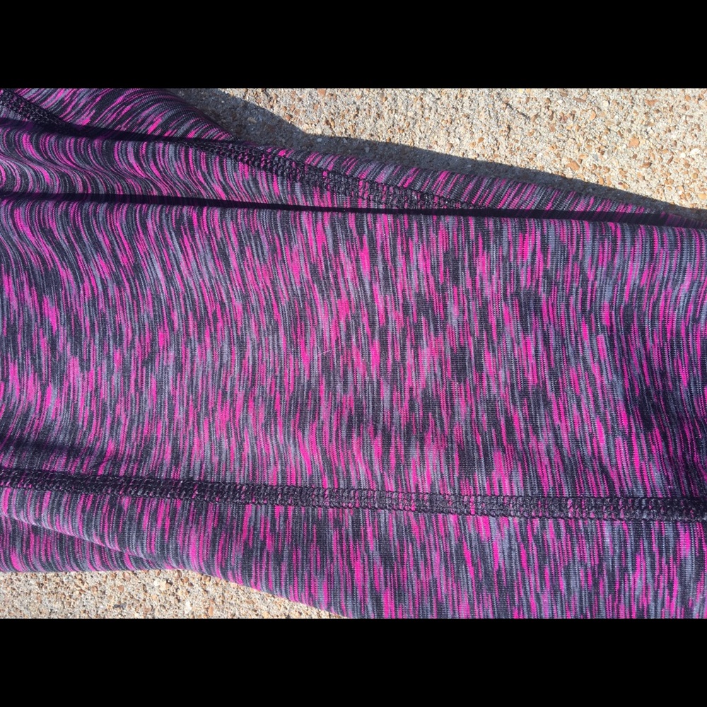 Express Core Performance Compression Leggings - Picture 4 of 7